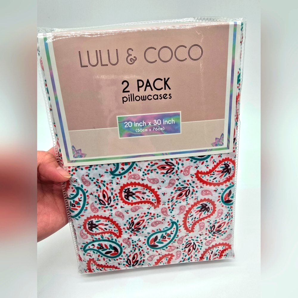 NWT Lulu & Coco Kids 2 Pack Paisley  Pillowcases Microfiber 20 X 30 In